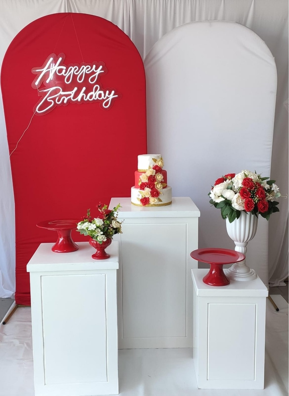 Kit Adulto Vermelho Casadinho - Elisete Festas Kit Pegue e Monte