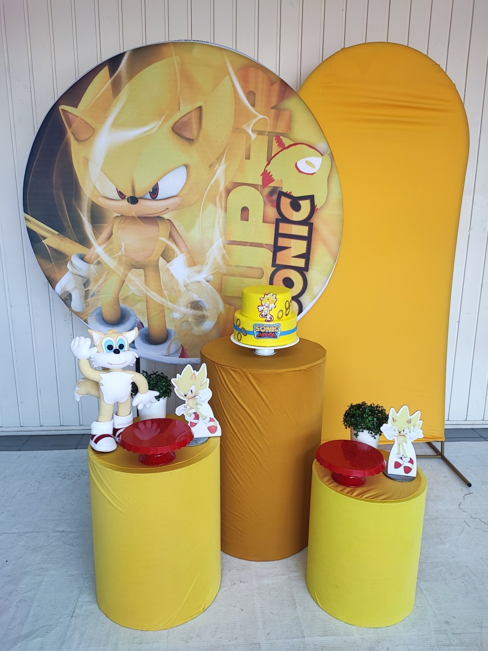 Kit Sonic Amarelo Opçao Plus - Elisete Festas Kit Pegue e Monte