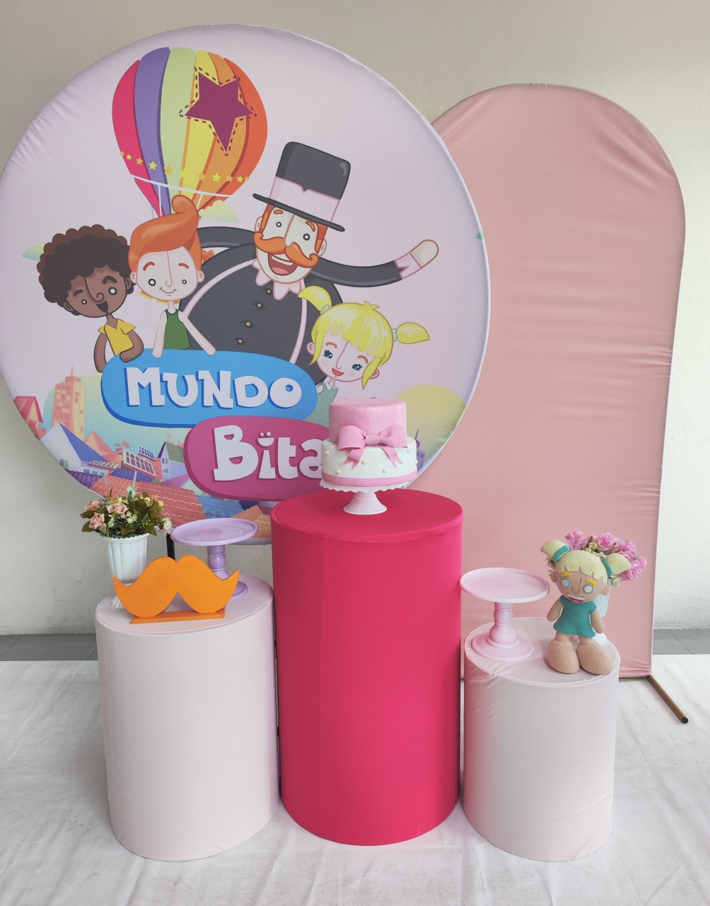 Kit Mundo de Bita Menina Opção Plus  - Elisete Festas Kit Pegue e Monte