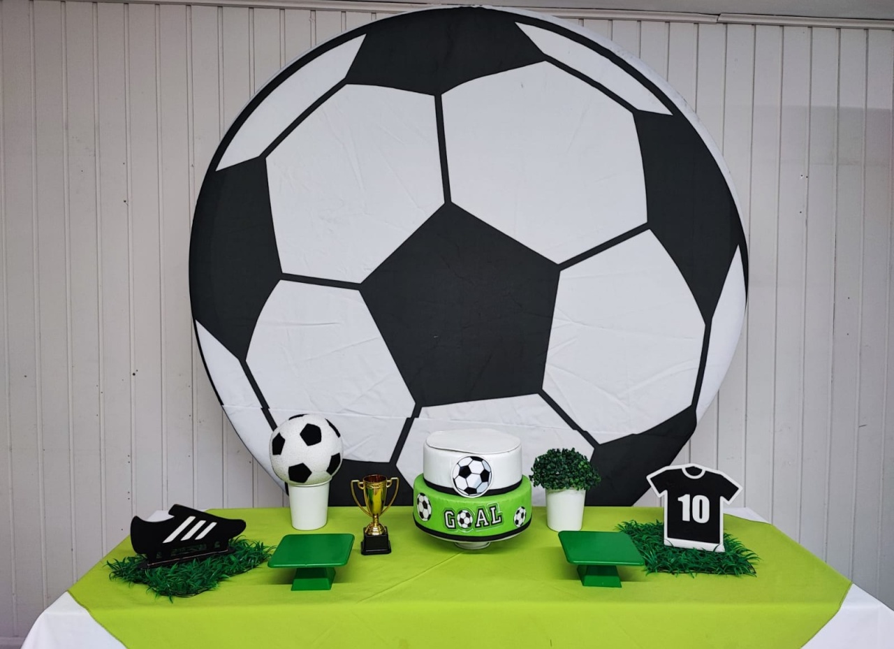 Kit Futebol Bola - Opção 1  - Elisete Festas Kit Pegue e Monte