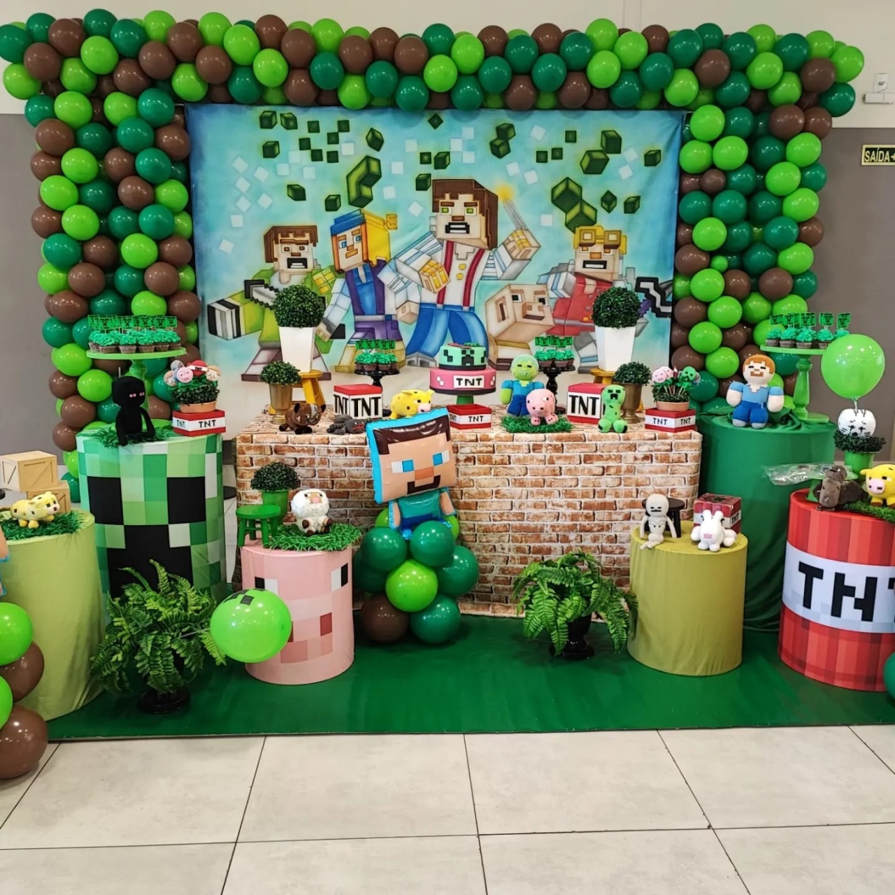 Montagem Minecraft  - Elisete Festas Kit Pegue e Monte
