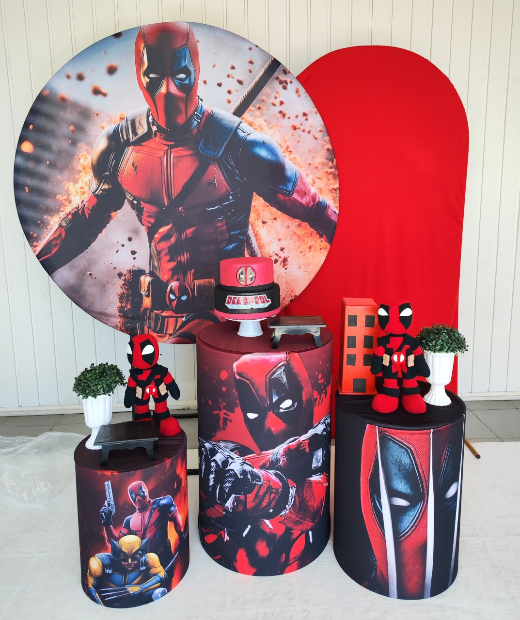 Kit Deadpool Plus - Elisete Festas Kit Pegue e Monte
