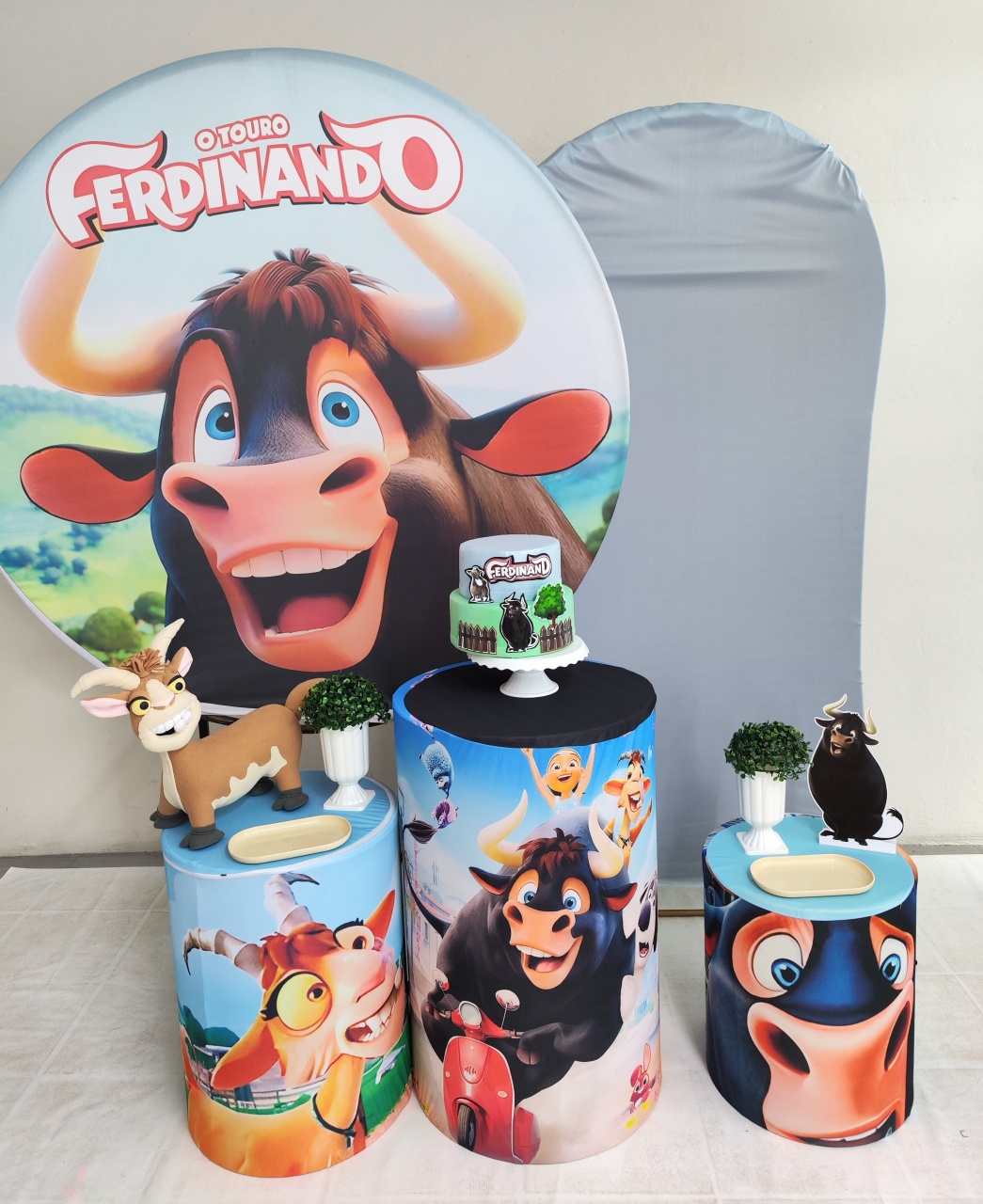 Kit Touro Ferdinando Opção Plus  - Elisete Festas Kit Pegue e Monte