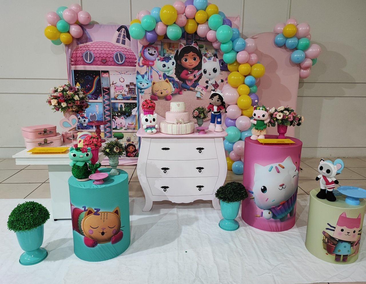 Montagem Casa Mágica da Gabi 1 - Elisete Festas Kit Pegue e Monte