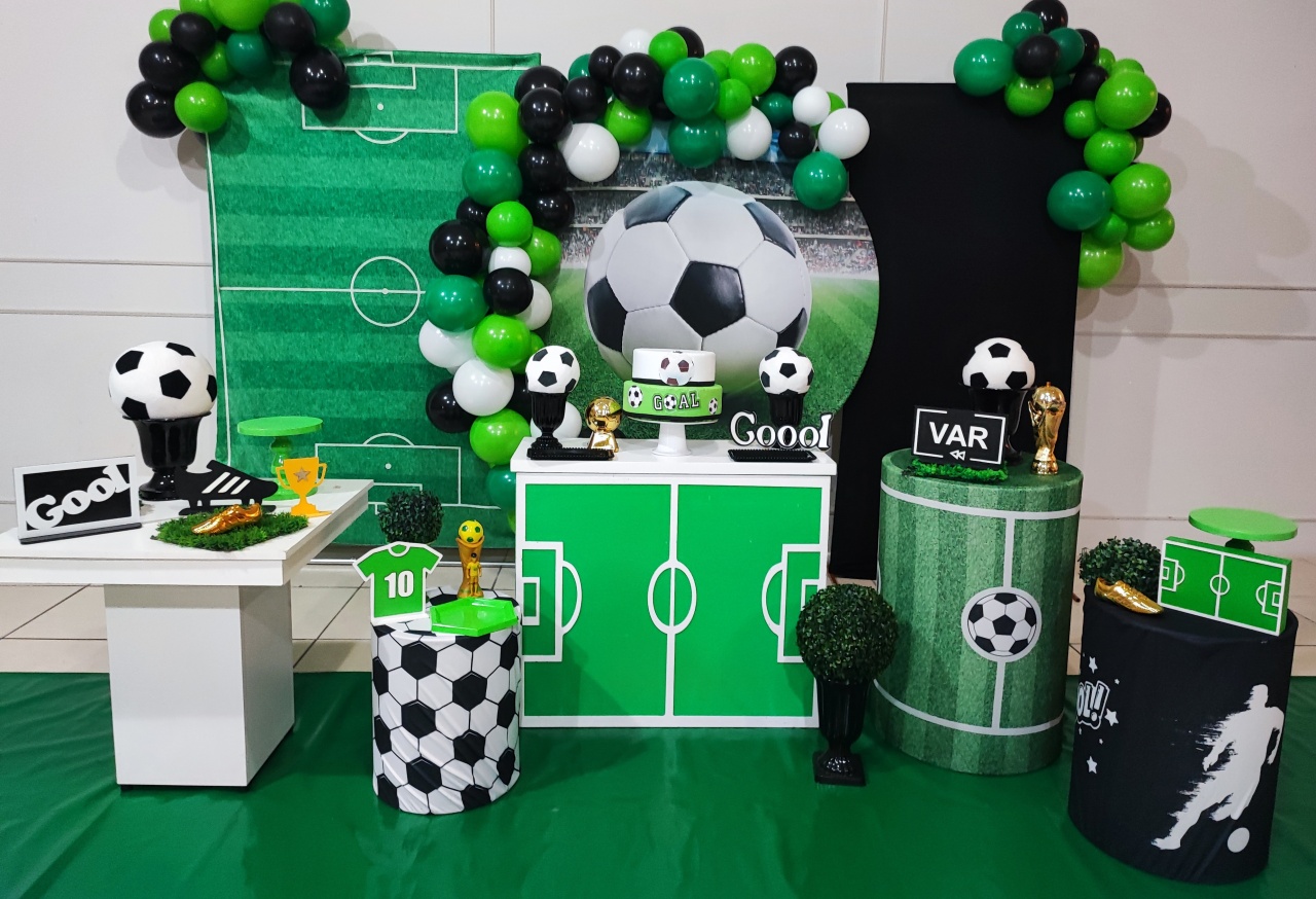 Montagem Futebol 4 - Elisete Festas Kit Pegue e Monte