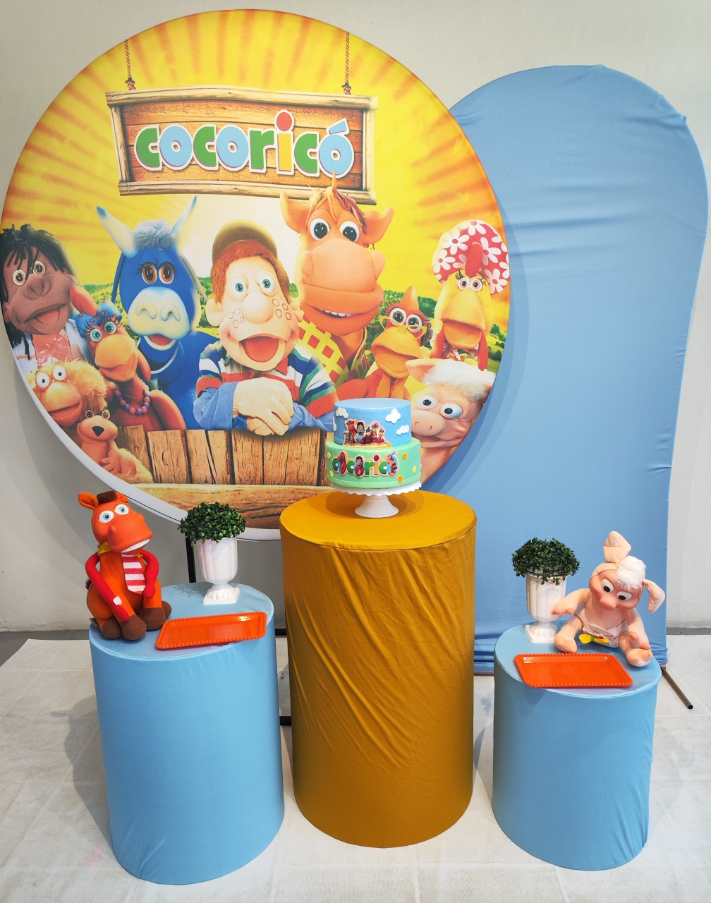 Kit Turma Do Cocoricó Opção Plus  - Elisete Festas Kit Pegue e Monte