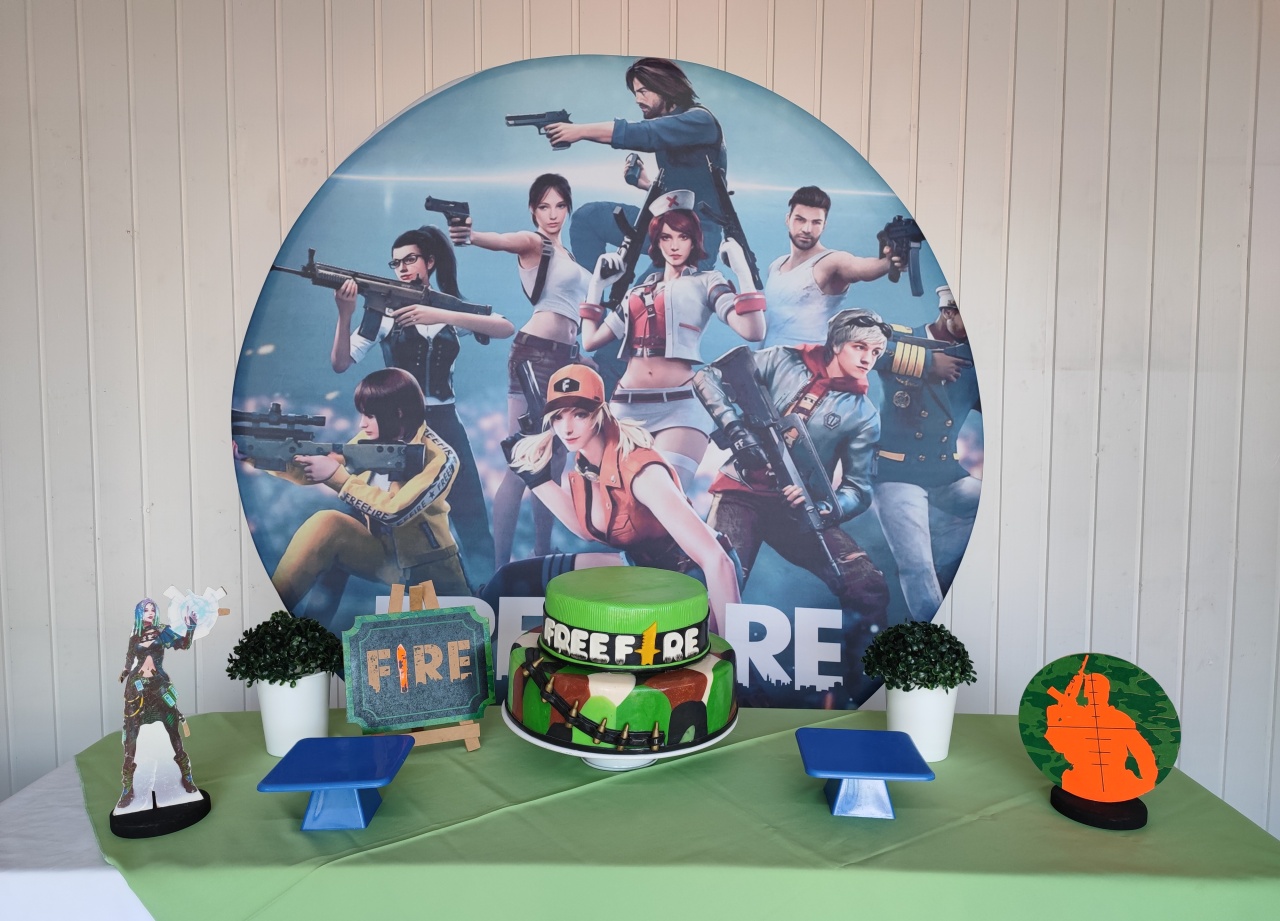 Kit Free Fire 2 Opção 1 - Elisete Festas Kit Pegue e Monte