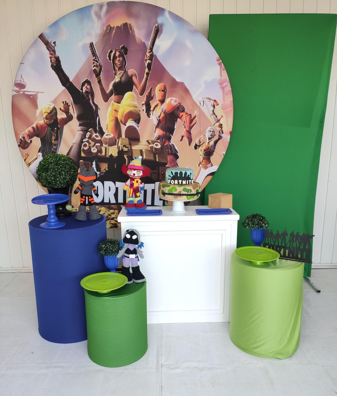 Kit Fortinite 2 Opçao Plus - Elisete Festas Kit Pegue e Monte