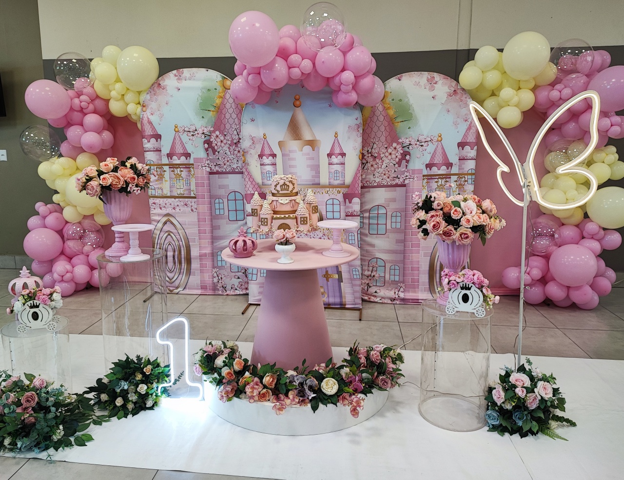 Montagem Princesa  - Elisete Festas Kit Pegue e Monte