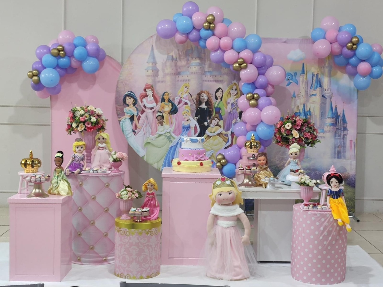 Montagem Princesa Disney  2 - Elisete Festas Kit Pegue e Monte