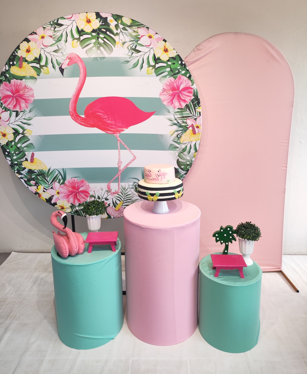 Kit Flamingo Opção Plus  - Elisete Festas Kit Pegue e Monte