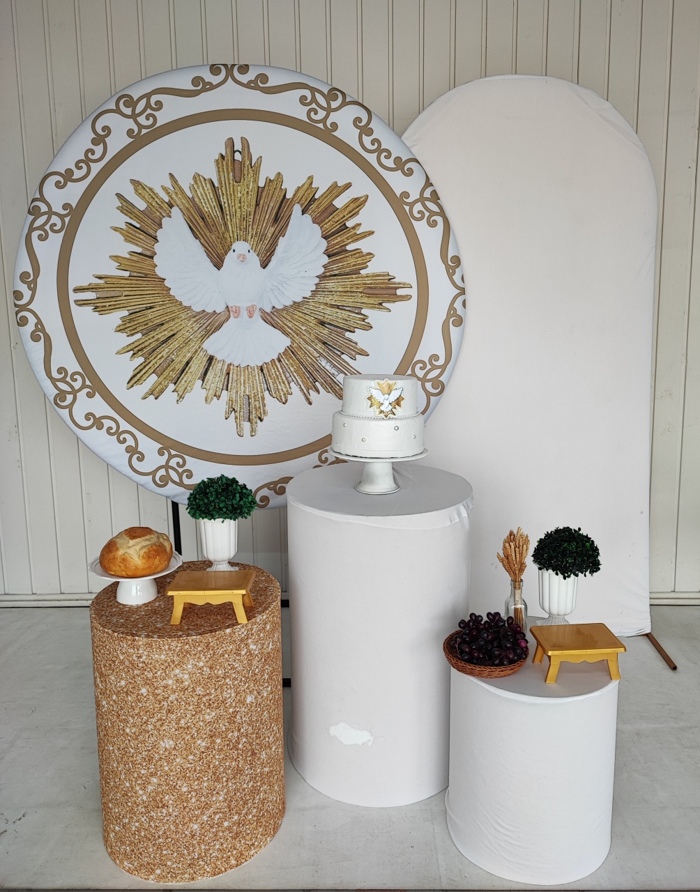 Kit Comunhão /Eucaristia ( Resplendor Borda Dourada)- Opção Plus  - Elisete Festas Kit Pegue e Monte