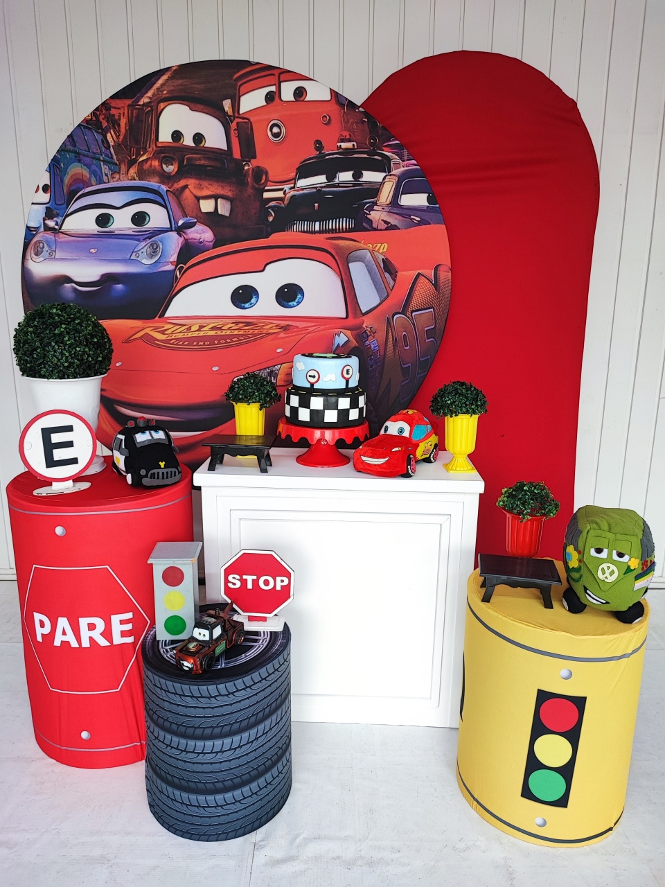 Kit Carros Macqueen  Opção Plus - Elisete Festas Kit Pegue e Monte