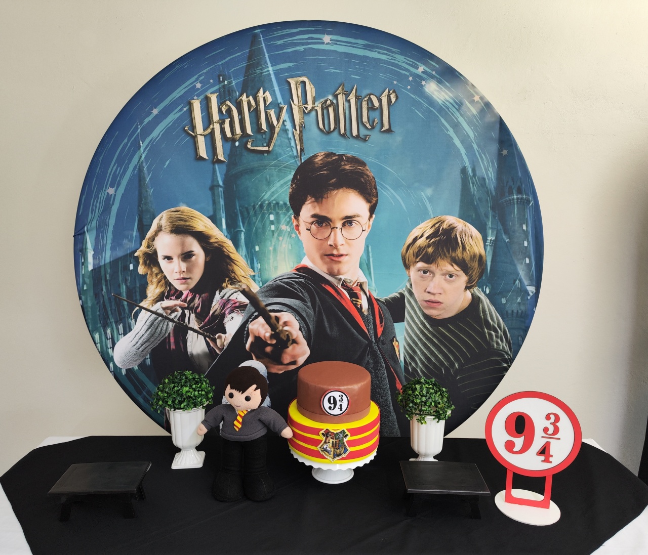 Kit Harry Potter  ( Modelo 1) Opçao 1 - Elisete Festas Kit Pegue e Monte