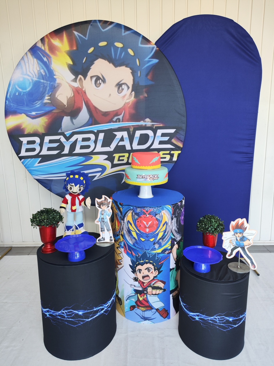 Kit Beyblade Opção Plus - Elisete Festas Kit Pegue e Monte