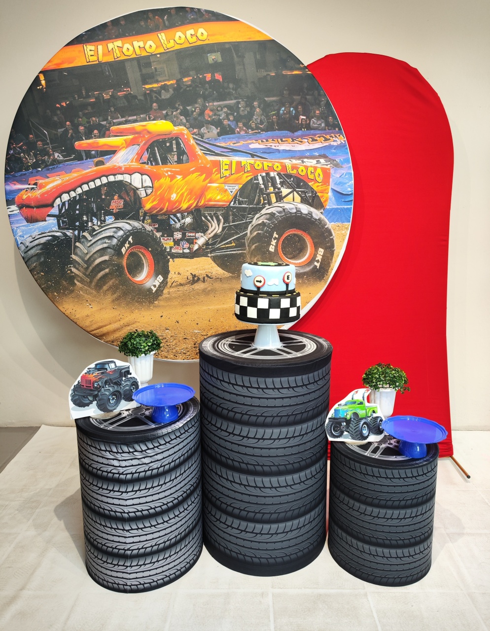 Kit Monster Truck Opção Plus  - Elisete Festas Kit Pegue e Monte