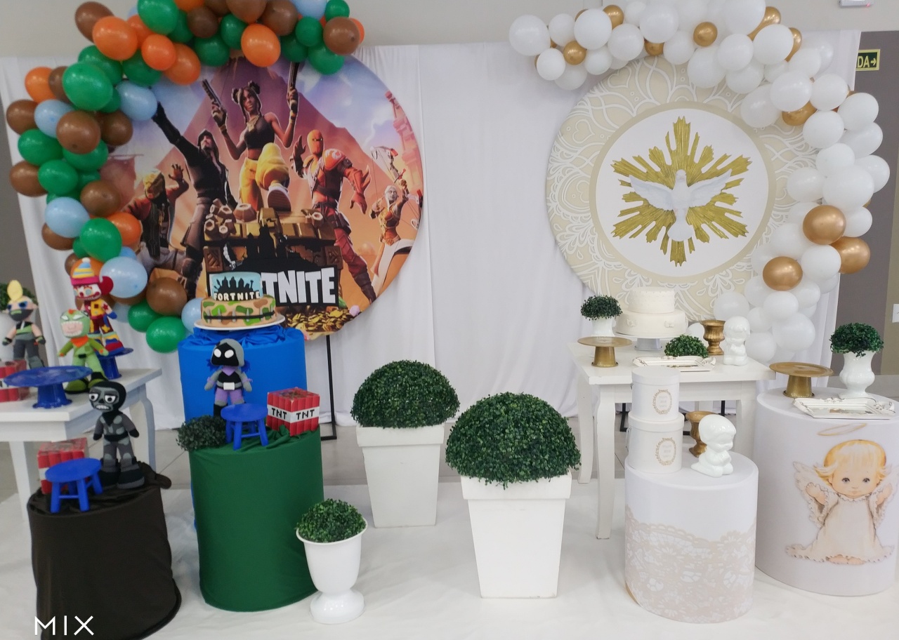 Montagem Cenário Duplo Batizado E Fortineite - Elisete Festas Kit Pegue e Monte