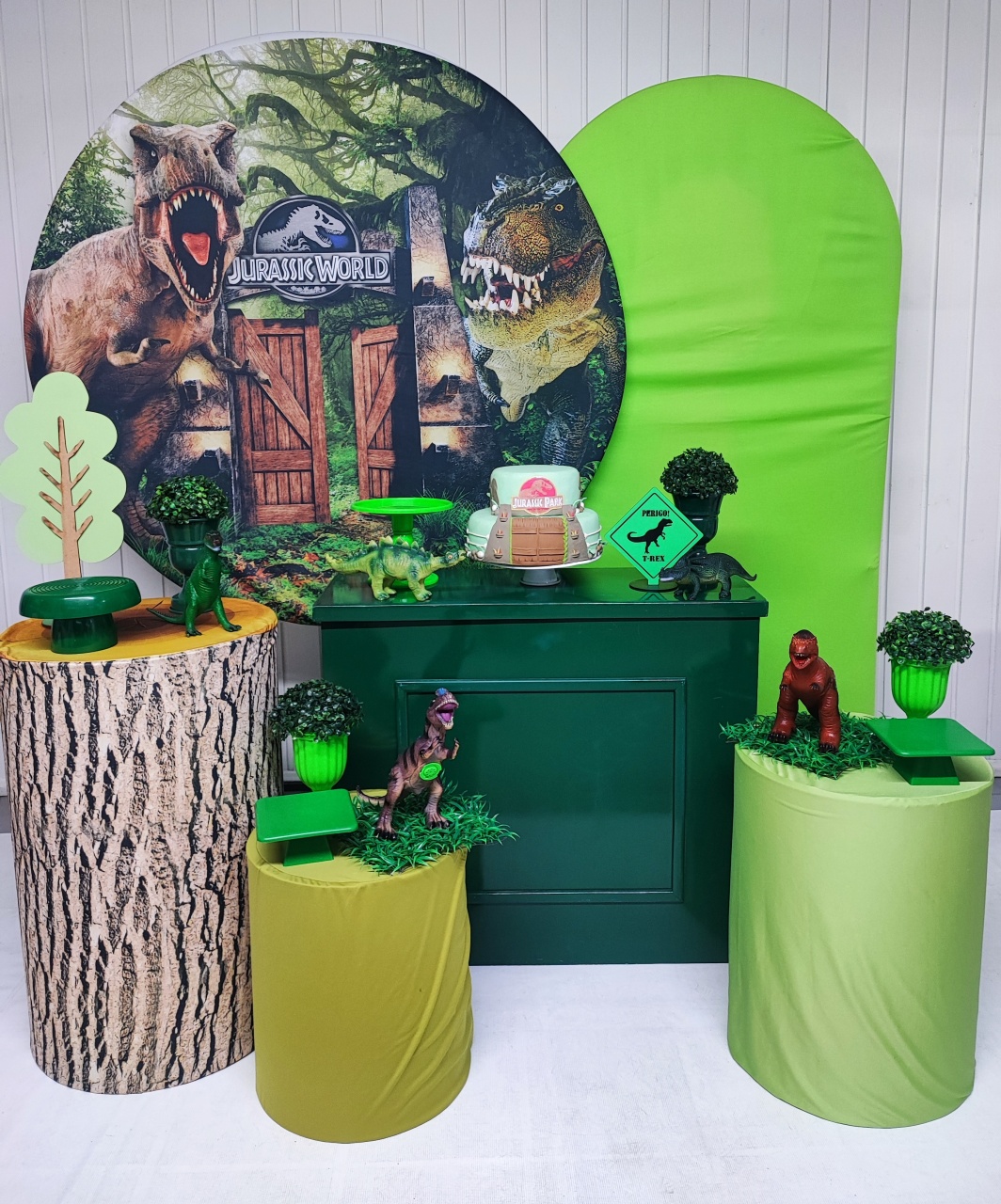 Kit Jurassic Word/Modelo 2 Opção Plus - Elisete Festas Kit Pegue e Monte