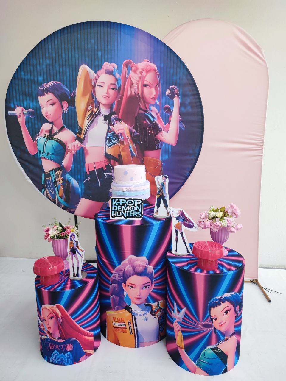 Kit Guerreiros K Pop Opção Plus  - Elisete Festas Kit Pegue e Monte