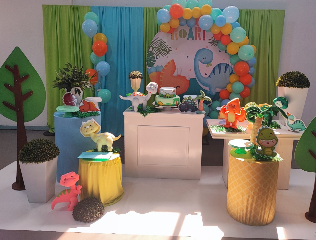 Montagem Dino Baby - Elisete Festas Kit Pegue e Monte