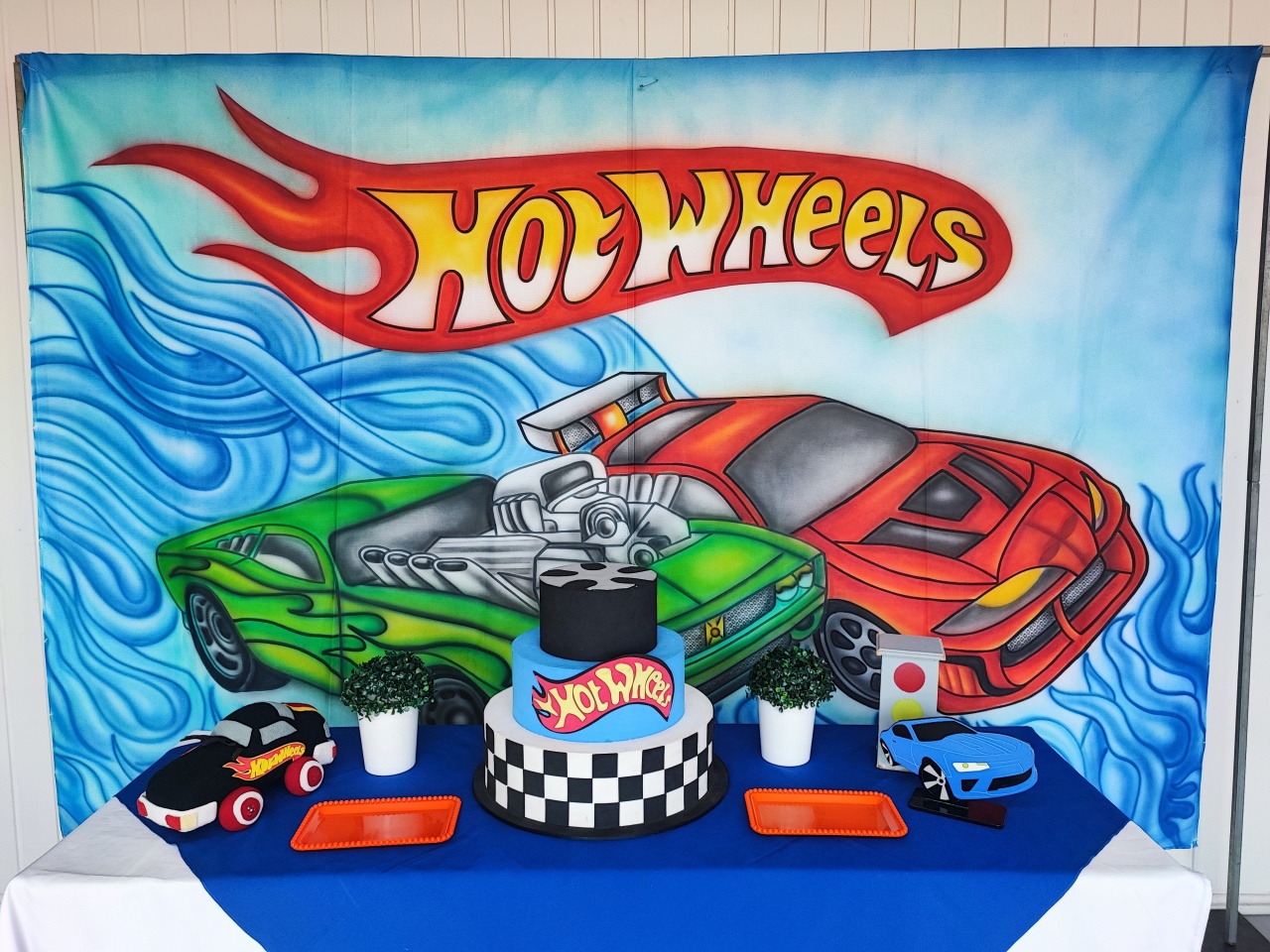 Kit Hot Wheels Retangular  - Elisete Festas Kit Pegue e Monte