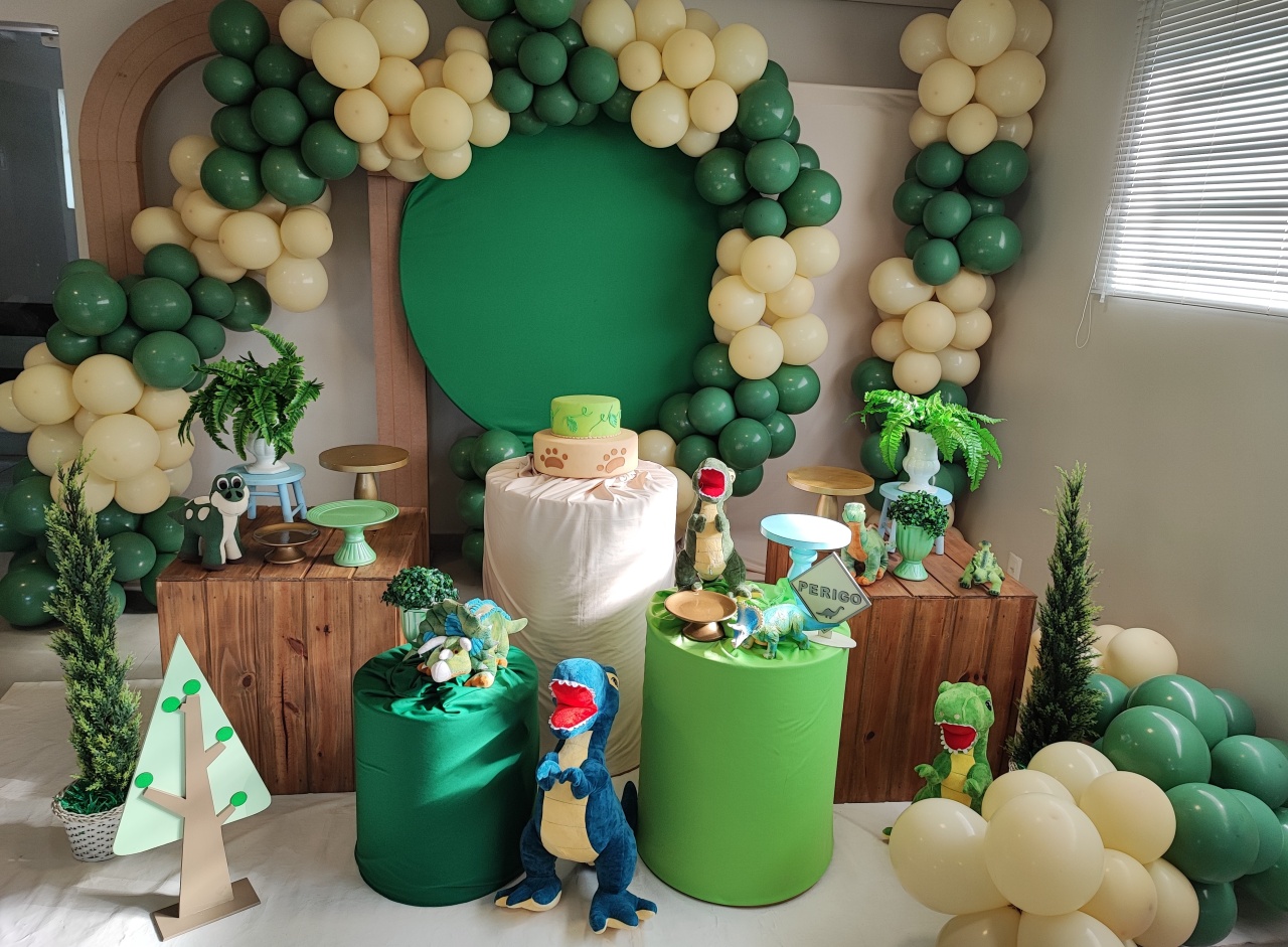 Montagem Dinossauro Clean - Elisete Festas Kit Pegue e Monte