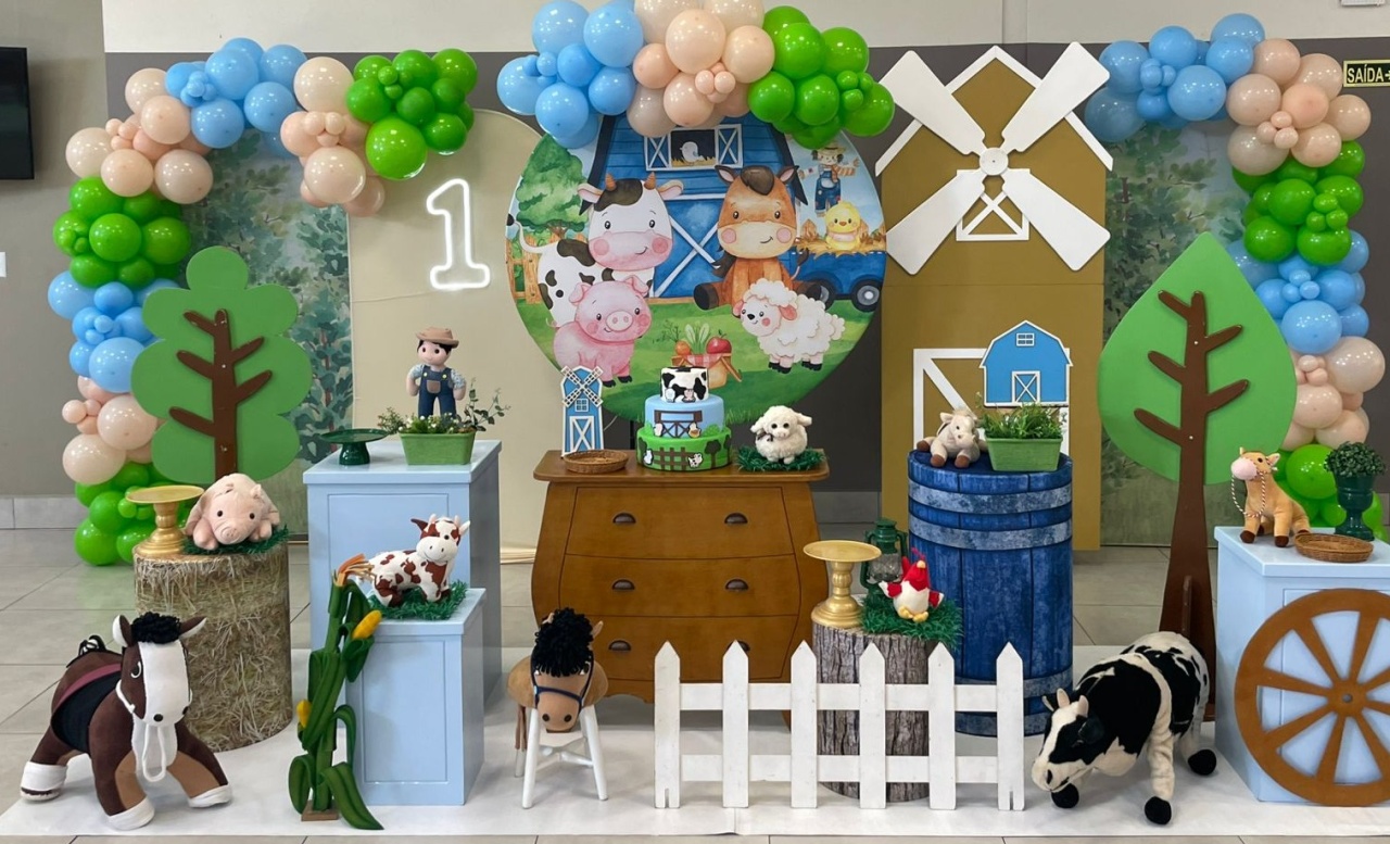 Montagem Fazendinha Azul  - Elisete Festas Kit Pegue e Monte
