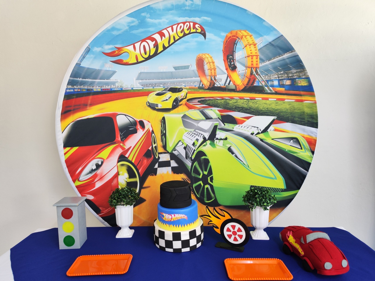 Kit  Hot Welles  ( Opçao 1) - Elisete Festas Kit Pegue e Monte