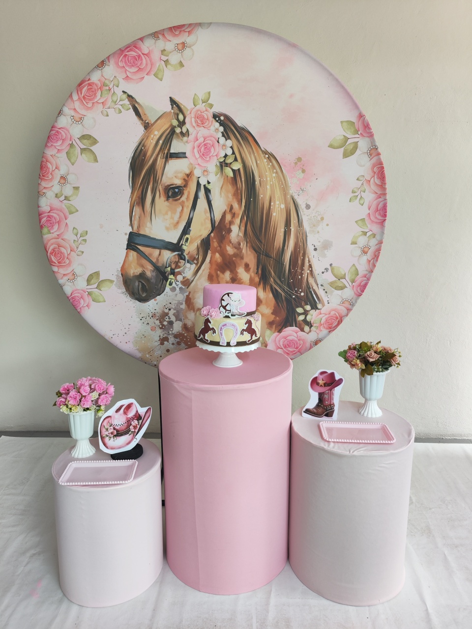 Kit Cavalo Rosa ( Fazendinha Menina) Opçao 2 - Elisete Festas Kit Pegue e Monte