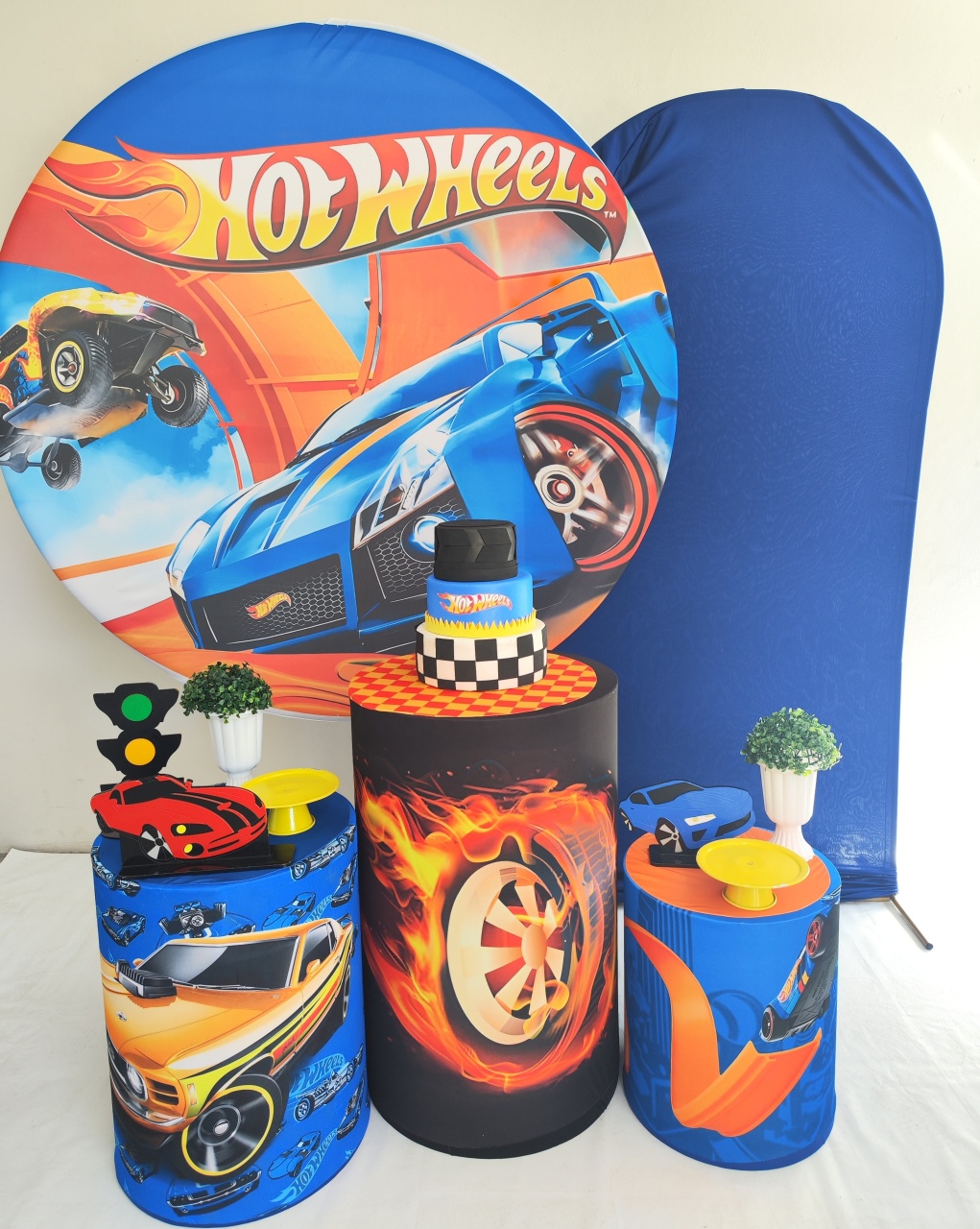 Kit Hot Wheels Opção Plus Modelo 2 - Elisete Festas Kit Pegue e Monte
