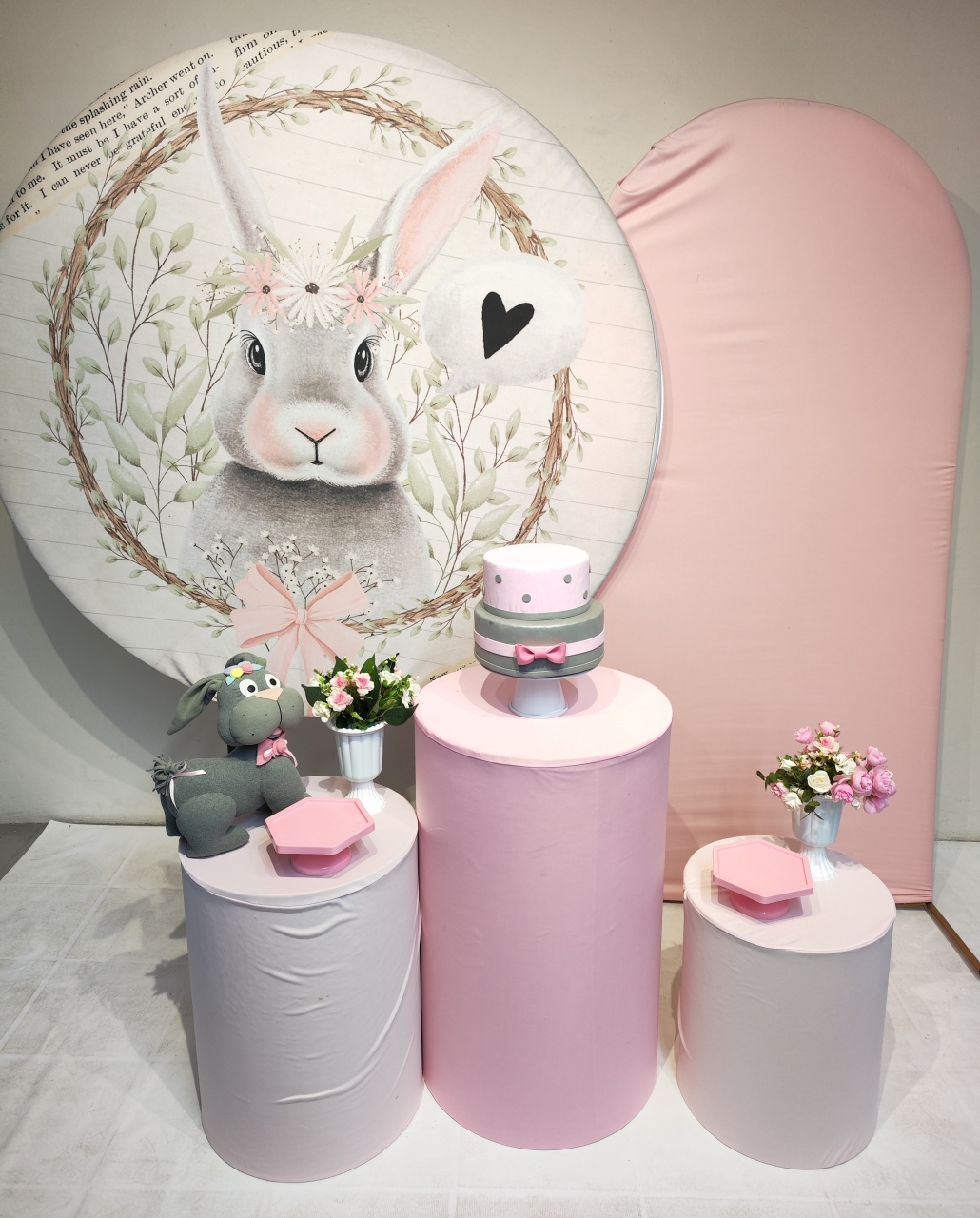 Kit Coelho Rosa Opção Plus  - Elisete Festas Kit Pegue e Monte