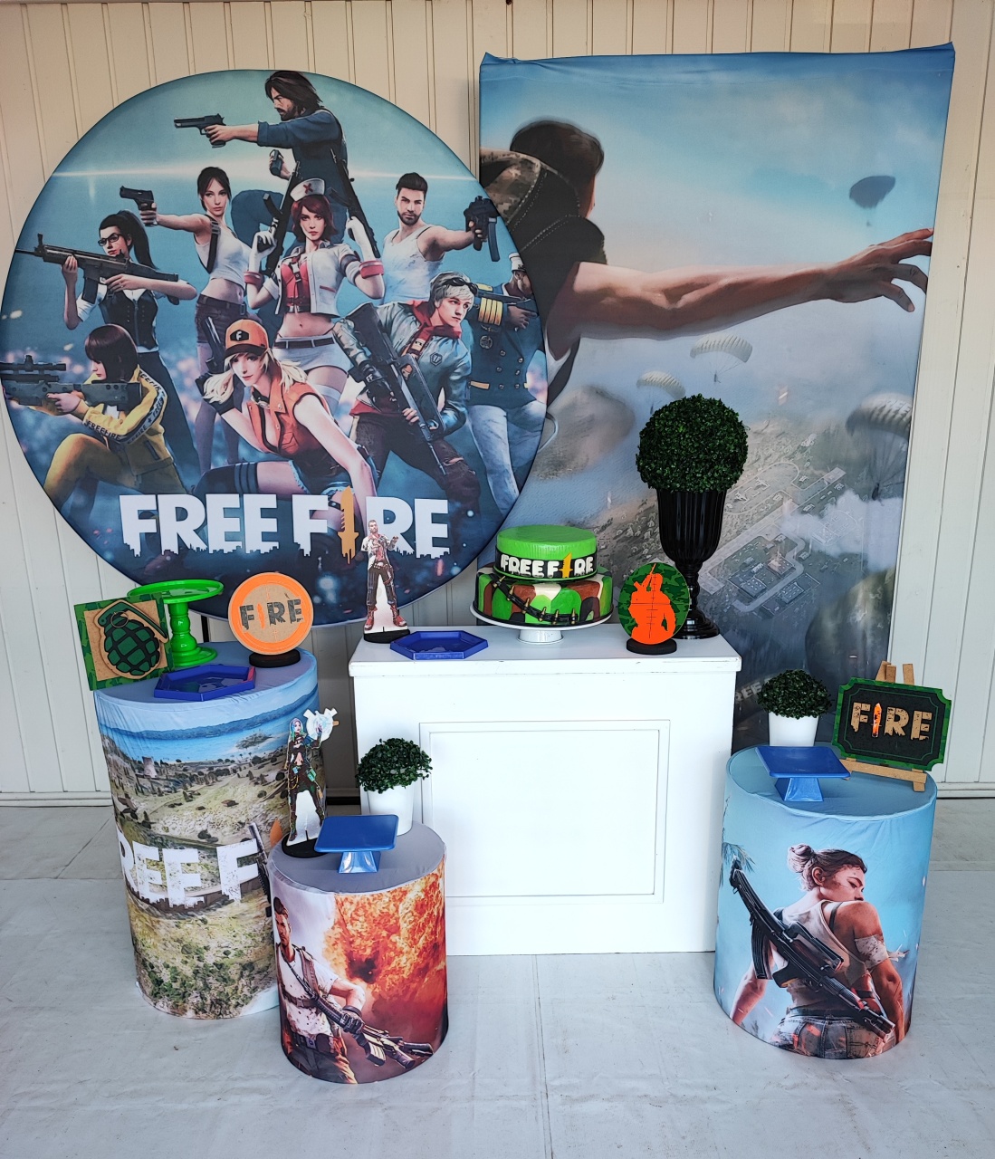 Kit Free Fire 2 - Opção Plus  - Elisete Festas Kit Pegue e Monte