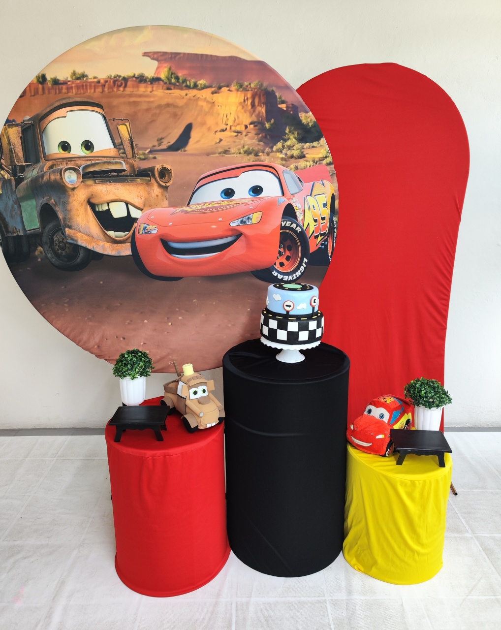 Kit Carros Macqueen 2 Opção Plus  - Elisete Festas Kit Pegue e Monte