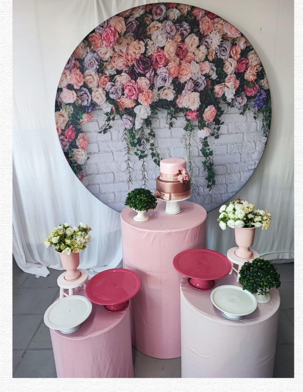Kit Adulto Floral Tijolo Opção 2 - Elisete Festas Kit Pegue e Monte