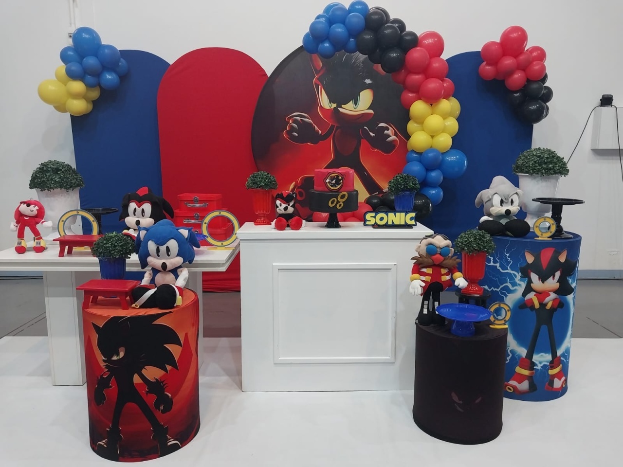 Montagem Shadow  - Elisete Festas Kit Pegue e Monte