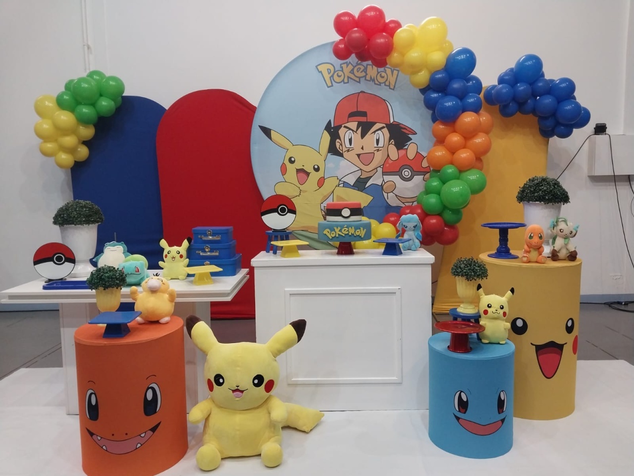 Montagem Pokémon  - Elisete Festas Kit Pegue e Monte