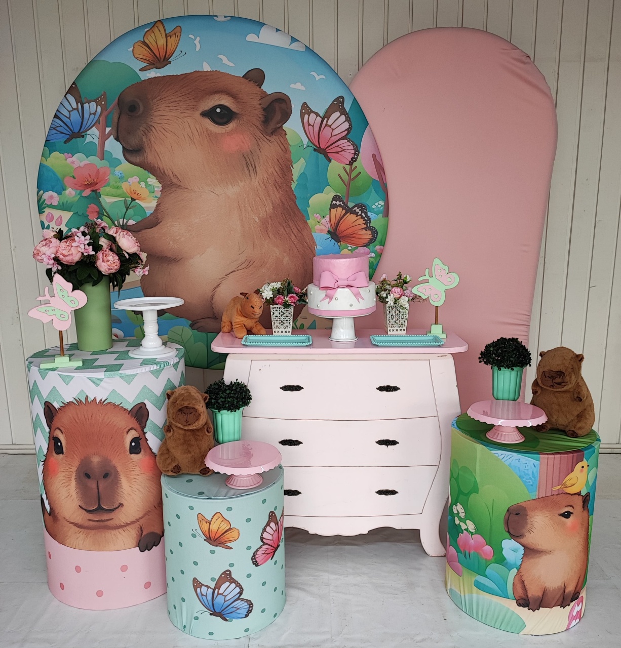 Kit Capivara Floral Opção Plus - Elisete Festas Kit Pegue e Monte