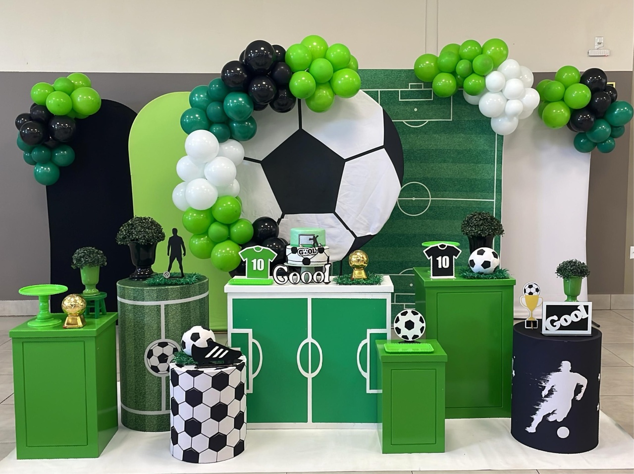 Montagem Futebol 5 - Elisete Festas Kit Pegue e Monte