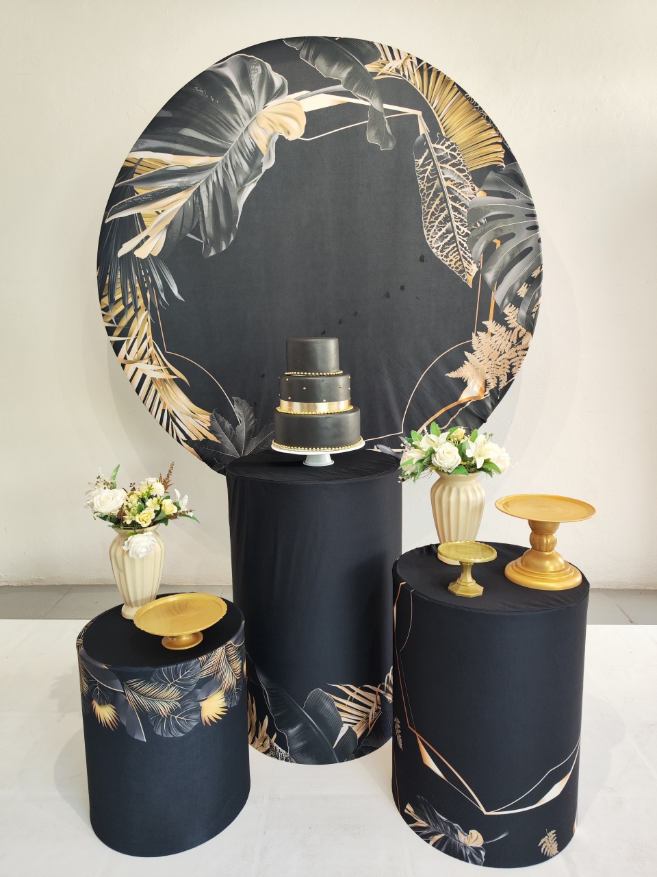Kit Adulto Folhagens Preto - Opção 2 - Elisete Festas Kit Pegue e Monte