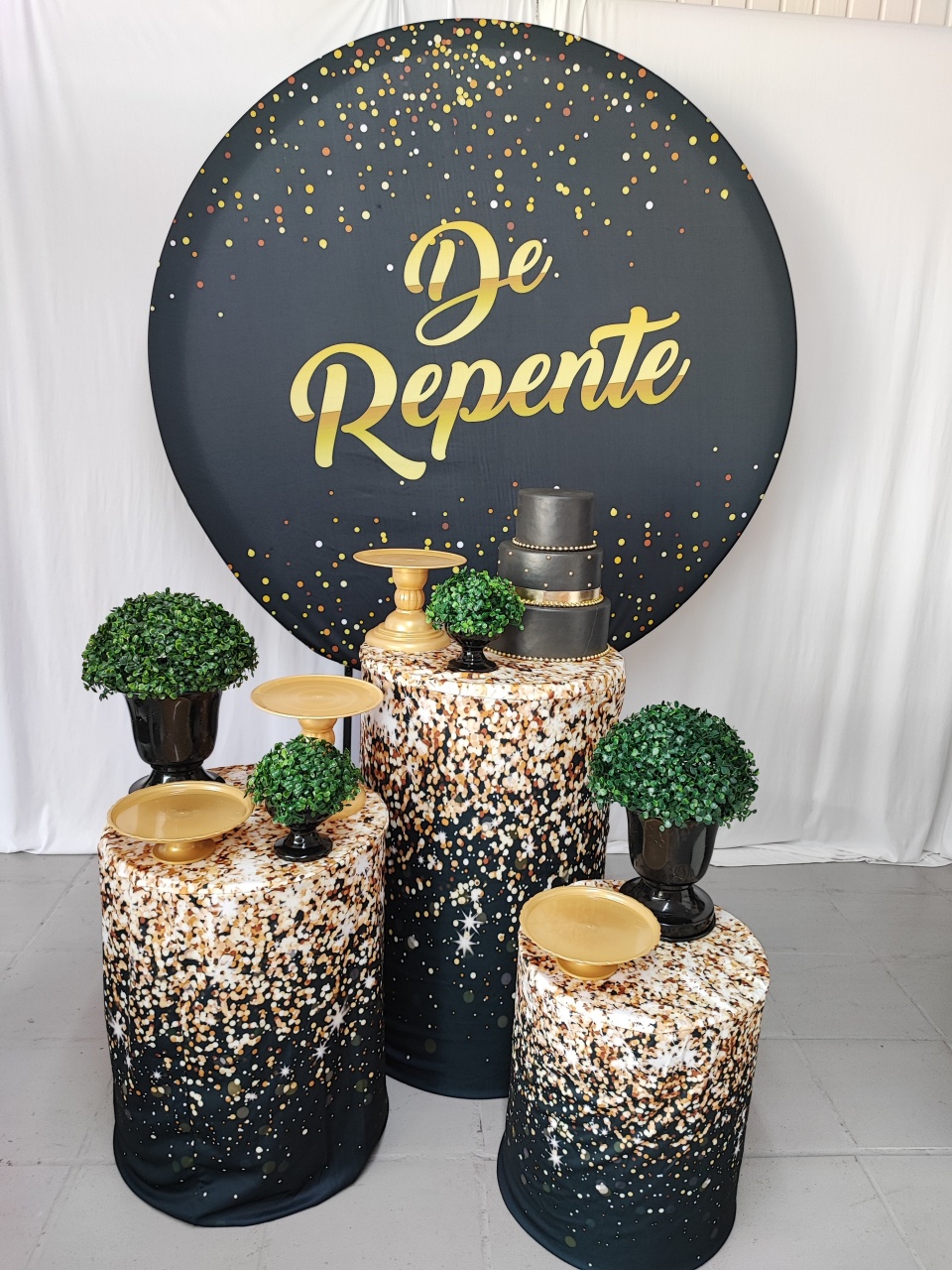 Kit Adulto de Repente ( Dourado /Preto) Opçao 2 - Elisete Festas Kit Pegue e Monte
