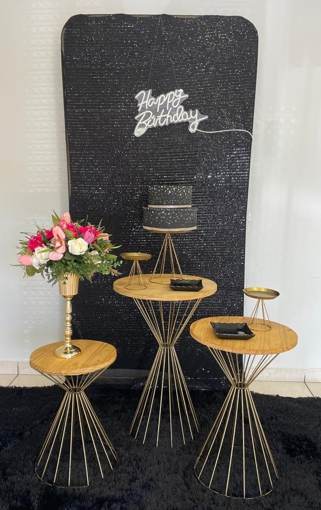 Kit Preto E Dourado (Paetê) - Cantinho Da Alegria Festas