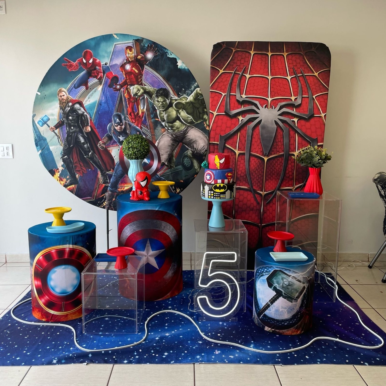 Composição Vingadores Led - Cantinho Da Alegria Festas