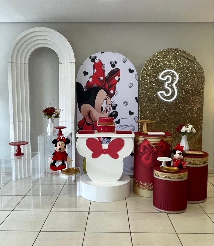 Locação Luxo Minnie Vermelha - Cantinho Da Alegria Festas