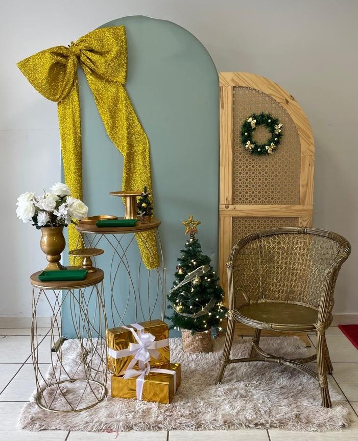 Kit Natal Laço Dourado E Verde - Cantinho Da Alegria Festas