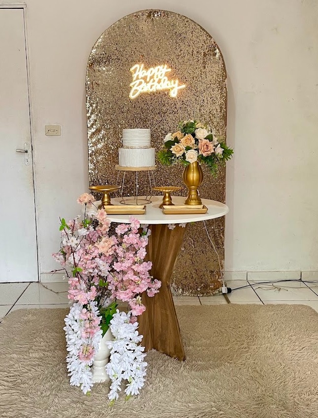 Kit Dourado Com Cerejeiras  - Cantinho Da Alegria Festas