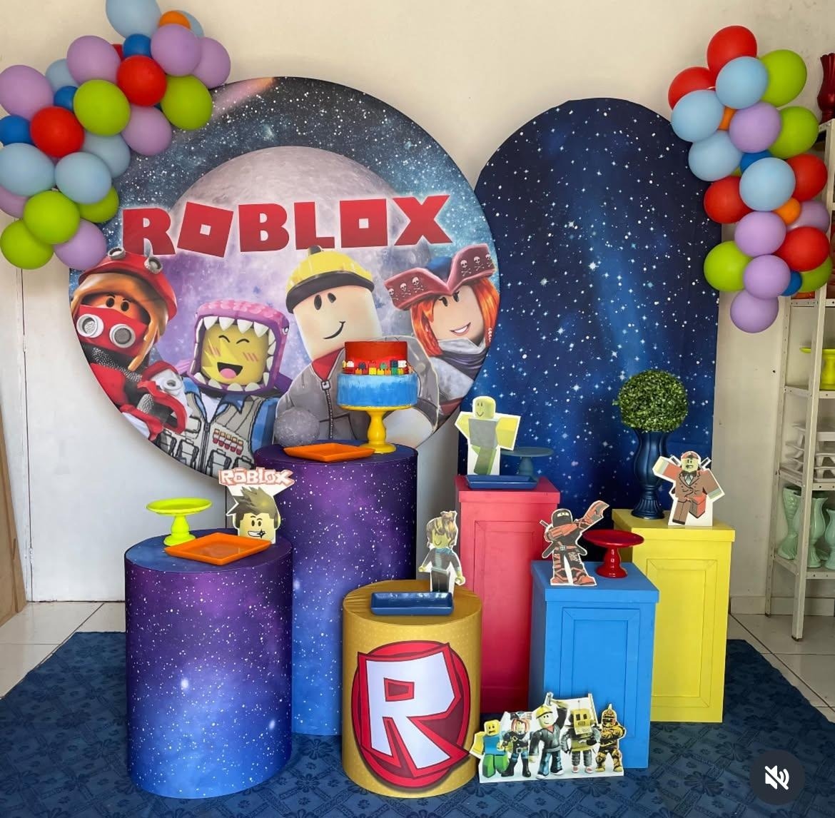 Composição Roblox Com Balões de Brinde  - Cantinho Da Alegria Festas