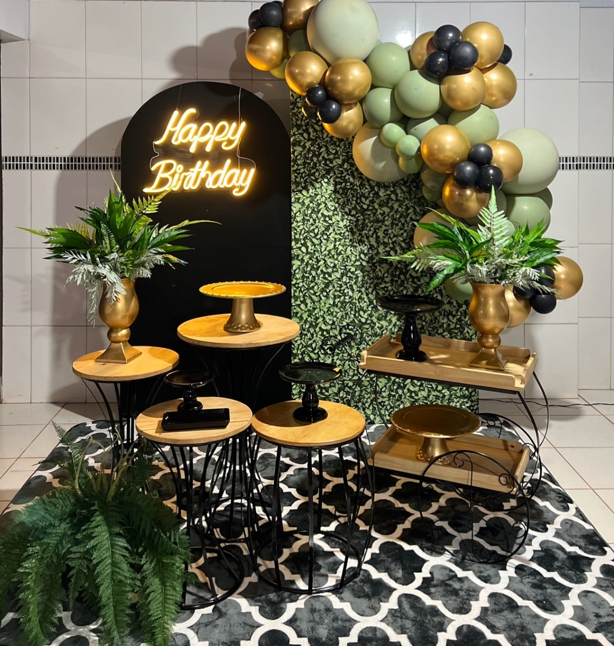 Kit Aniversário Verde E Preto- Composição - DLUARTS DECORAÇÕES E EVENTOS