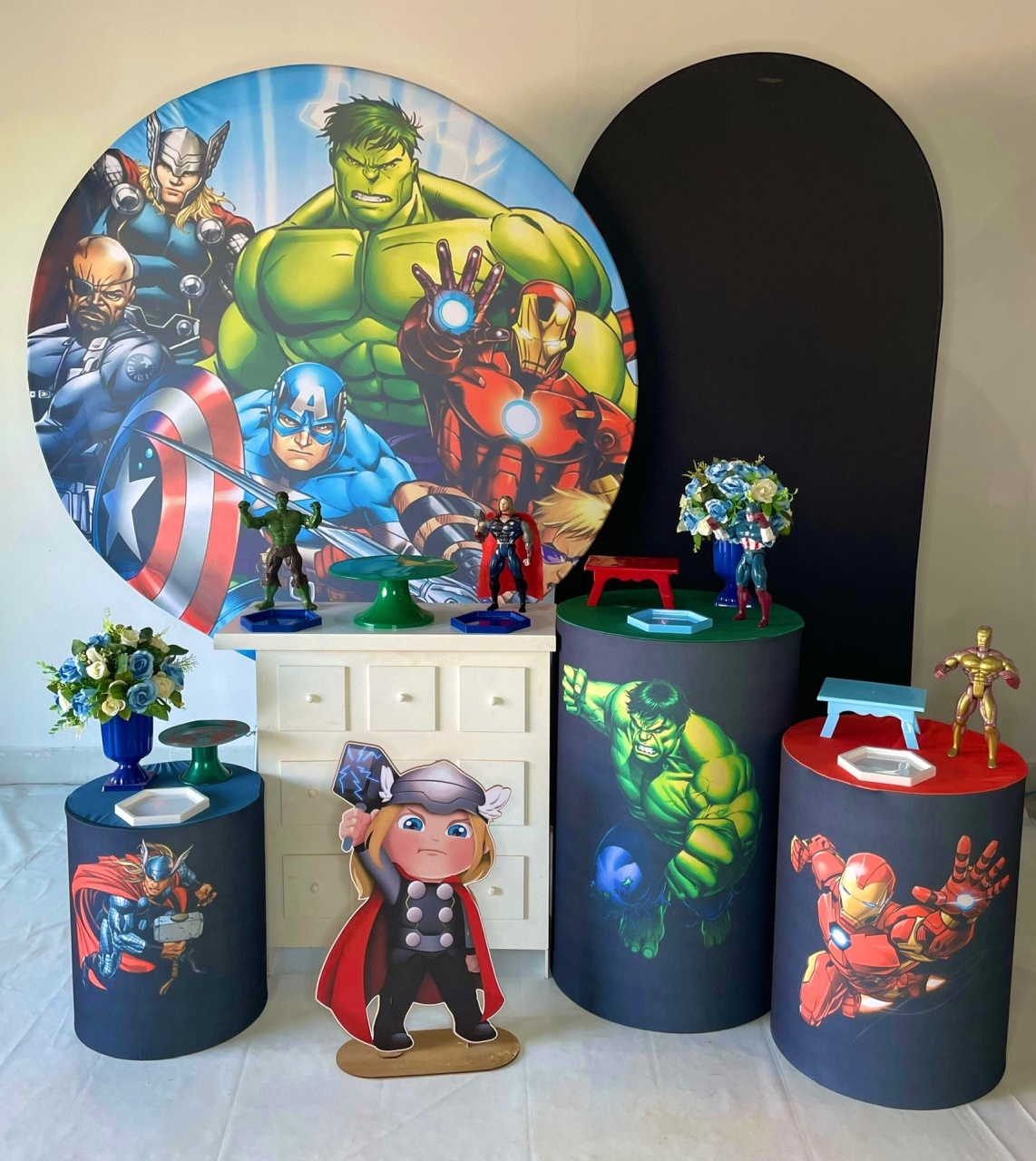 Kit Ouro - Vingadores  - DLUARTS DECORAÇÕES E EVENTOS