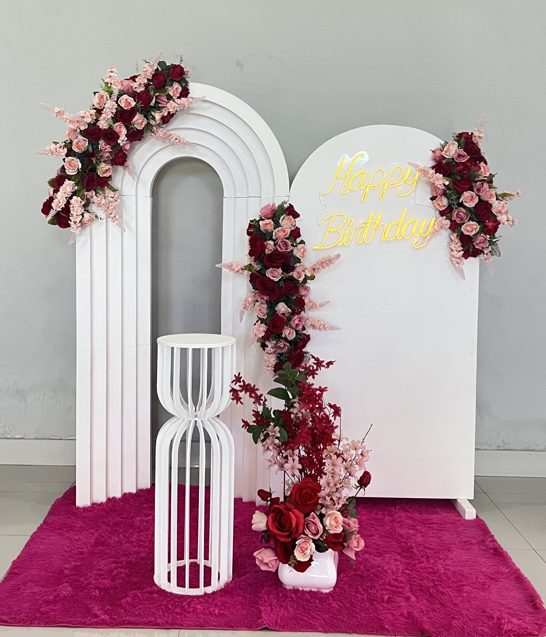 Kit Aniversário Branco - Composição - DLUARTS DECORAÇÕES E EVENTOS