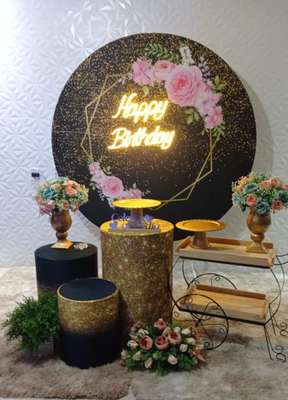 Kit Rosas,Preto Com Dourado - Composição - DLUARTS DECORAÇÕES E EVENTOS